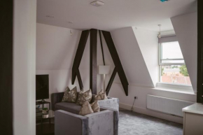 Apartment 10 Penthouse 2 bedrooms, sleeps x 4